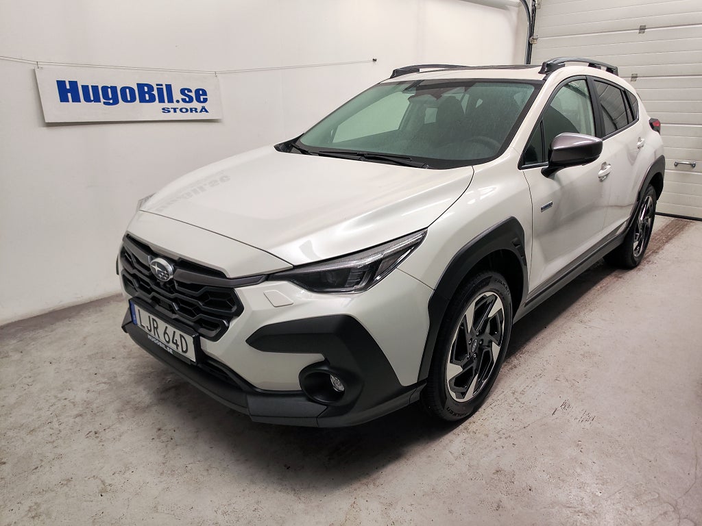Subaru Crosstrek e-Boxer Touring ** Vinterhjul+Drag ingår **