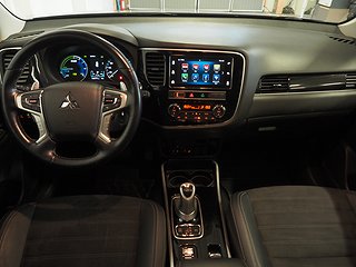 SUV Mitsubishi Outlander 13 av 20