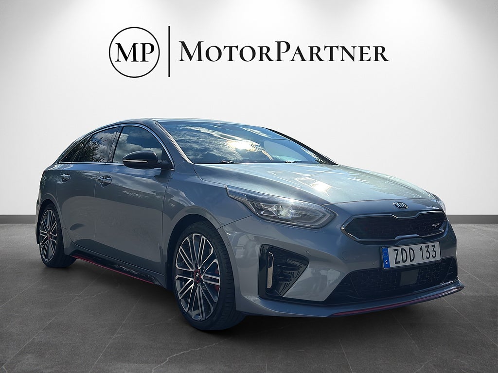Kia ProCee'd GT 1.6 T-GDI Navi Kamera JBL 204hk