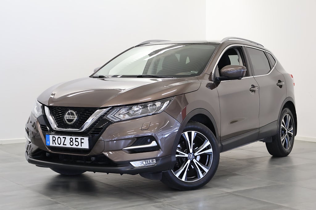 Nissan Qashqai 1.3 DIG-T DCT N-Connecta / Pano / V-Hjul / Drag / 160hk