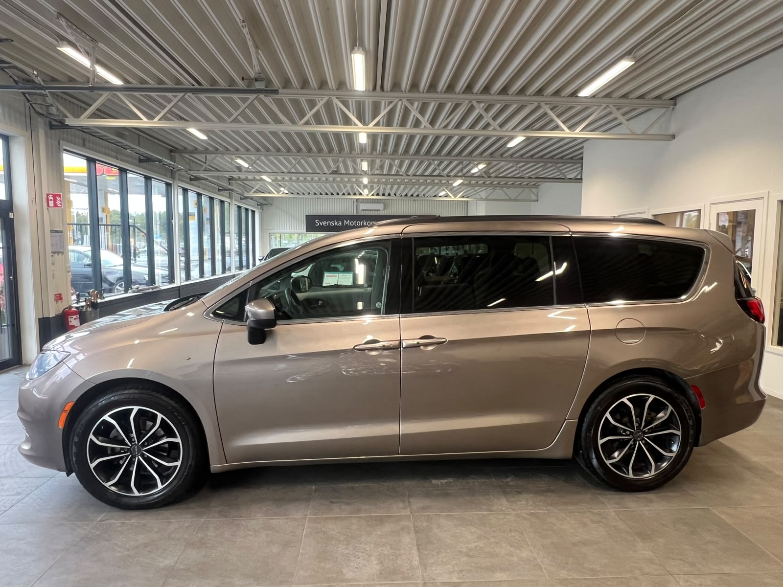 Chrysler Pacifica 3.6 V6 7 Sits 2017, bild 4/10