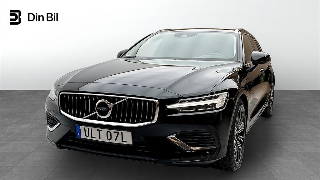 Volvo V60 Recharge T6 2.0 AWD NAV Drag