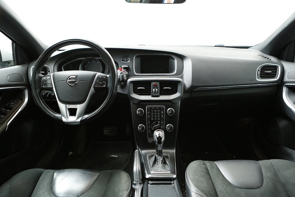 Volvo V40 T3 152hk R-Design Aut VOC 2019