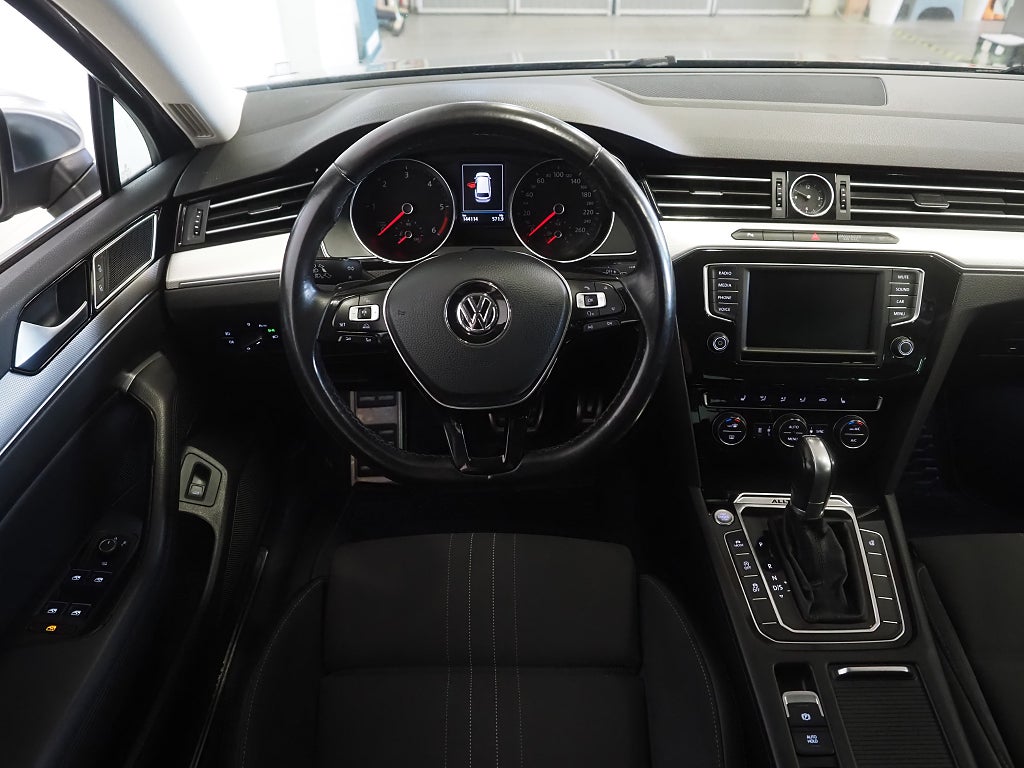 Volkswagen Passat Alltrack 2.0 TDI 4Motion 190hk Alltrack Drag Kamera D-Vär 2017