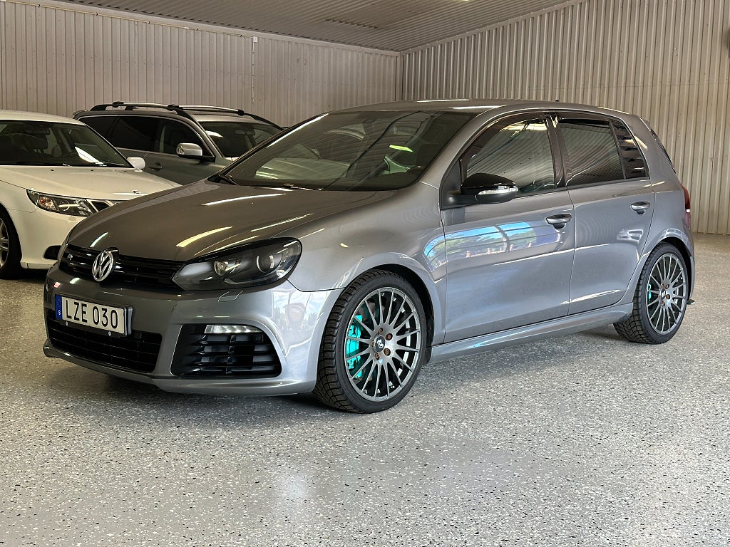 Volkswagen Golf 5-dörrars R 2.0 TSI 4Motion R GPS PDC Skinn