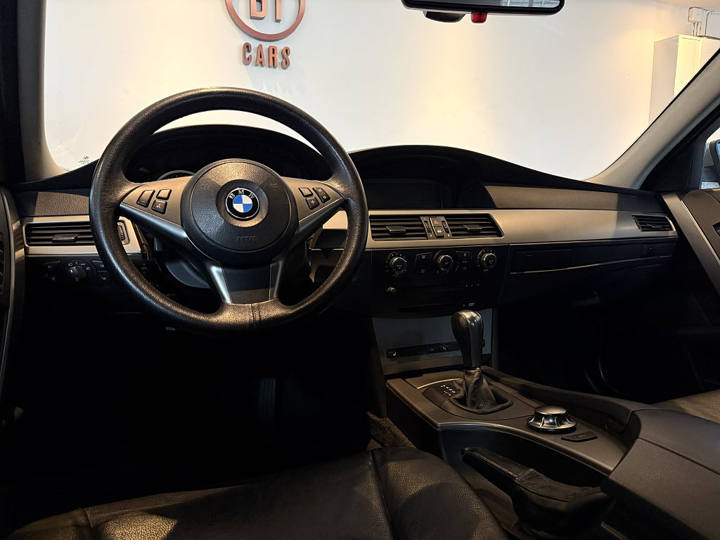 BMW 530i Sedan 258HK AUTOMAT 2-ÄGARE LÅGMIL SKINN HEAD-UP