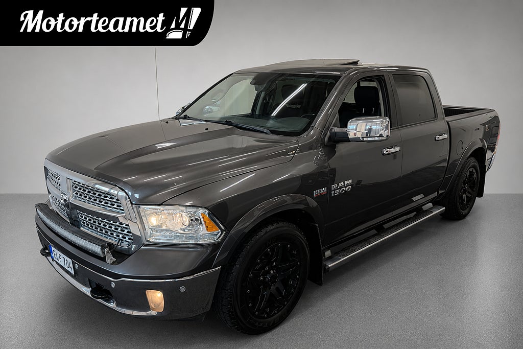 Dodge RAM 1500 Crew Cab 5.7 V8 HEMI 4x4 MOMS Värmare Taklucka Lastsläd