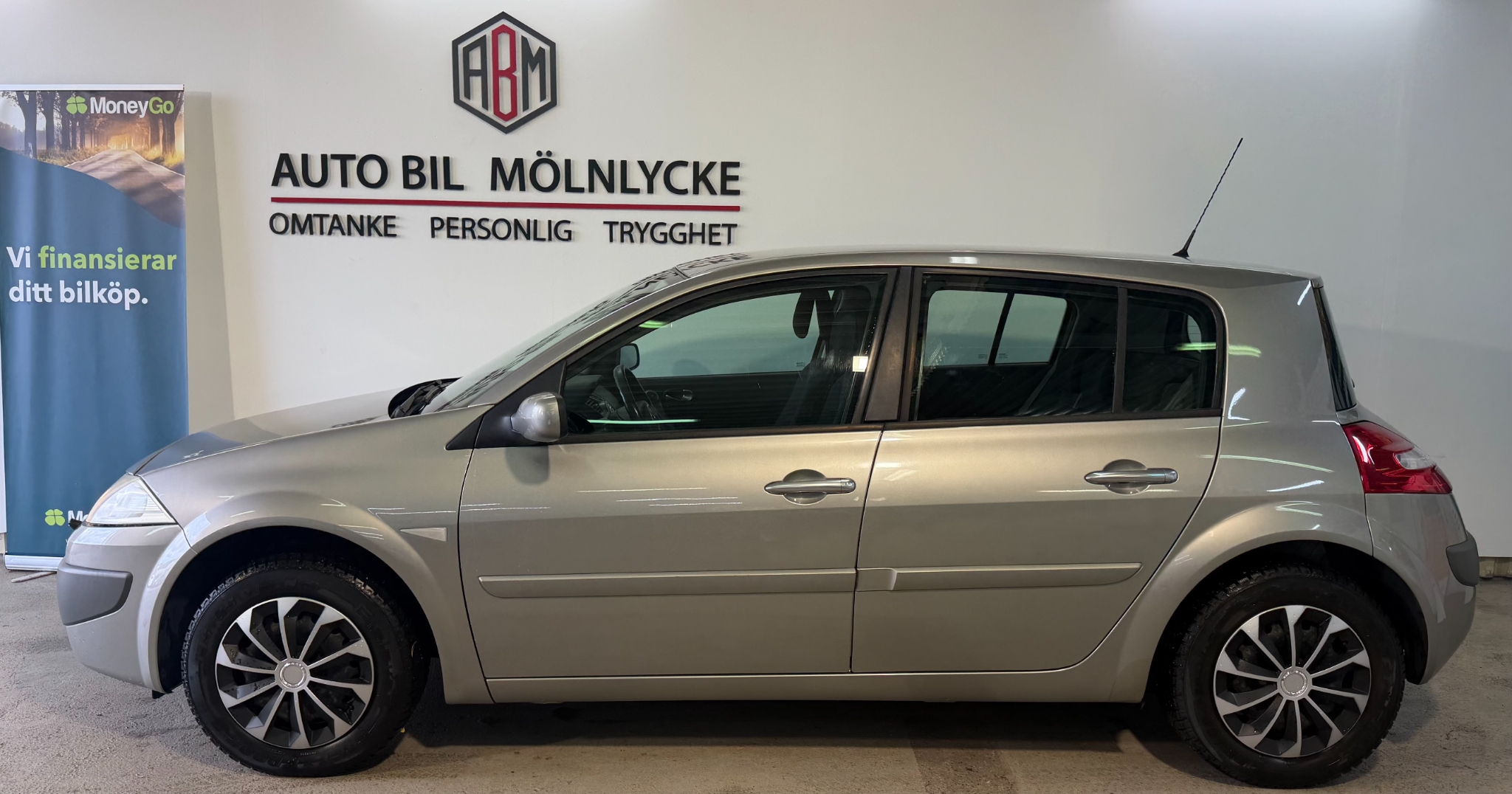 Renault Megane 5-dörrar 1.6 eco2 Euro 4 2008, photo 2/42