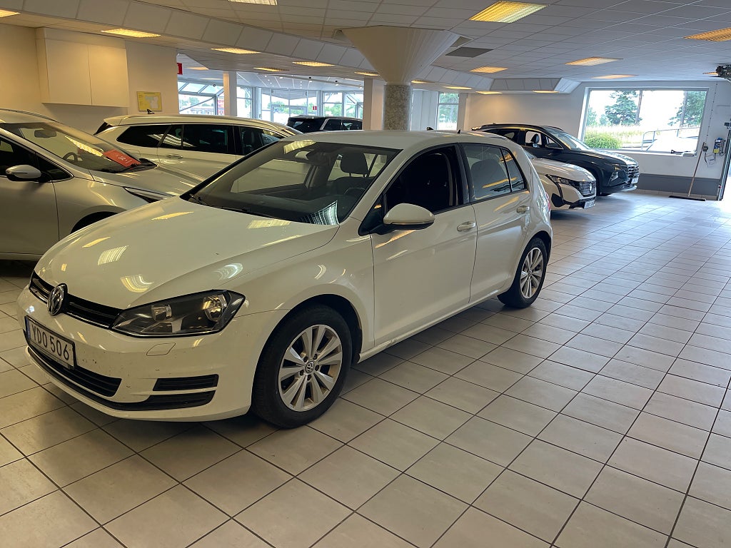 Volkswagen Golf 5-dörrar 1.6 TDI DPF BMT 4Motion Base Euro 6