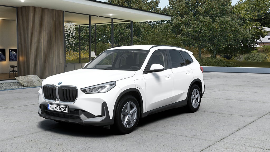 BMW X1 xDrive25e Rattvärme Fartpilot Tonade Drag