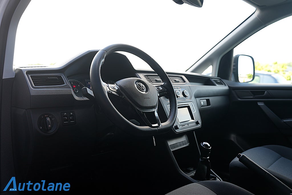 Volkswagen Caddy Maxi Van 2.0 TDI Inredning, Dragkrok, Värmare 102hk