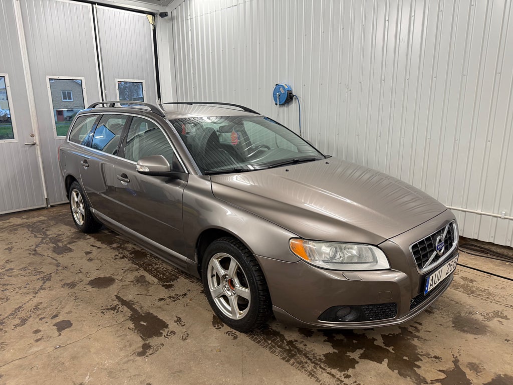 Volvo V70 2.4D Geartronic Momentum Euro 4