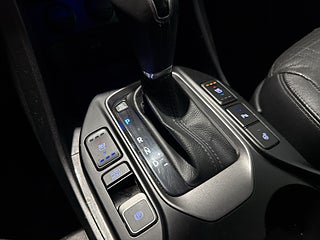 Hyundai Grand Santa fe 2.2 4WD Premium Plus Pano Drag Kamera Skinn Mvärm SoV – bild 19
