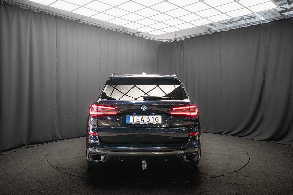 BMW X5 xDrive45e M Sport PANO LASER LUFT 22'' DRAG HUD H/K