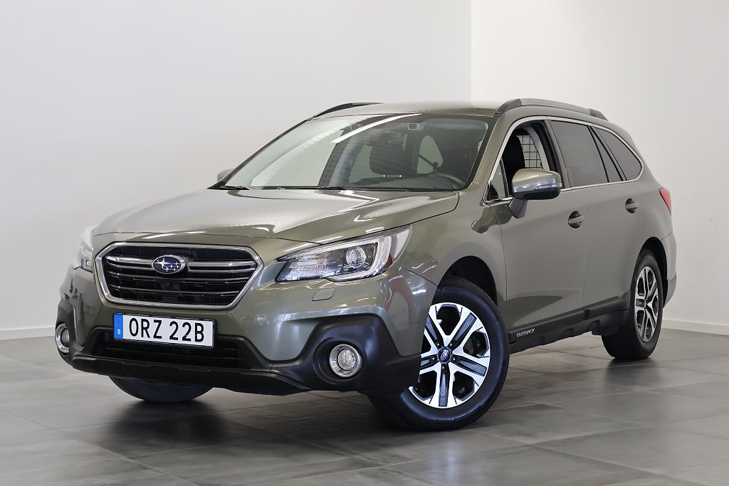 Subaru Outback 2.5 4WD Active V-Hjul M-Värm B-Kamera NYSERVAD 175hk
