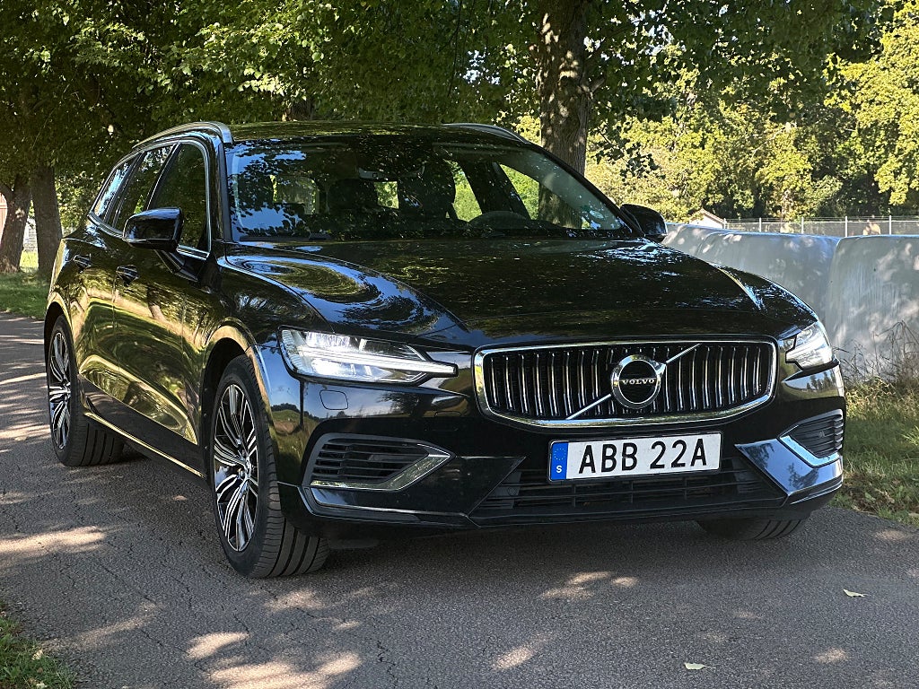 Volvo V60 Recharge T6 AWD Geartronic Inscription, Svensksåld