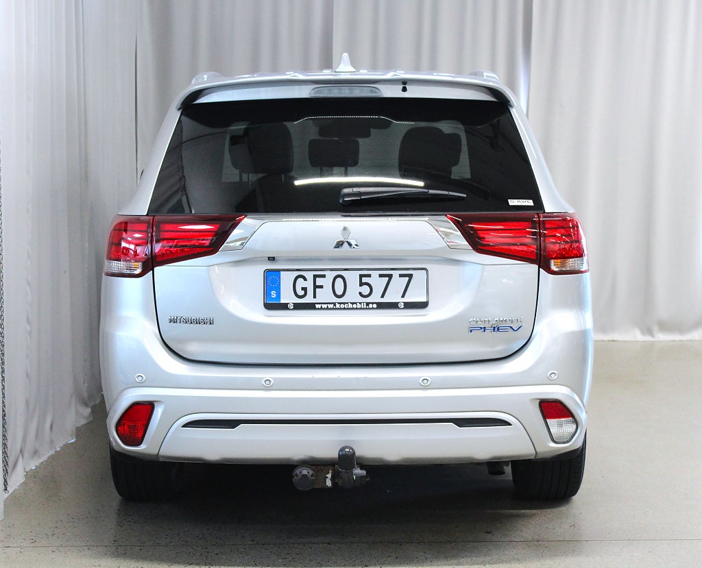 Mitsubishi Outlander PHEV CVT Business 224hK, Drag, Skinn, 360, Dolby Sound