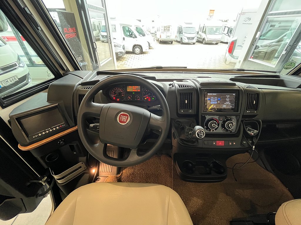 Pilote G740GJ / Alde / Litium / Backkamera - Pilote