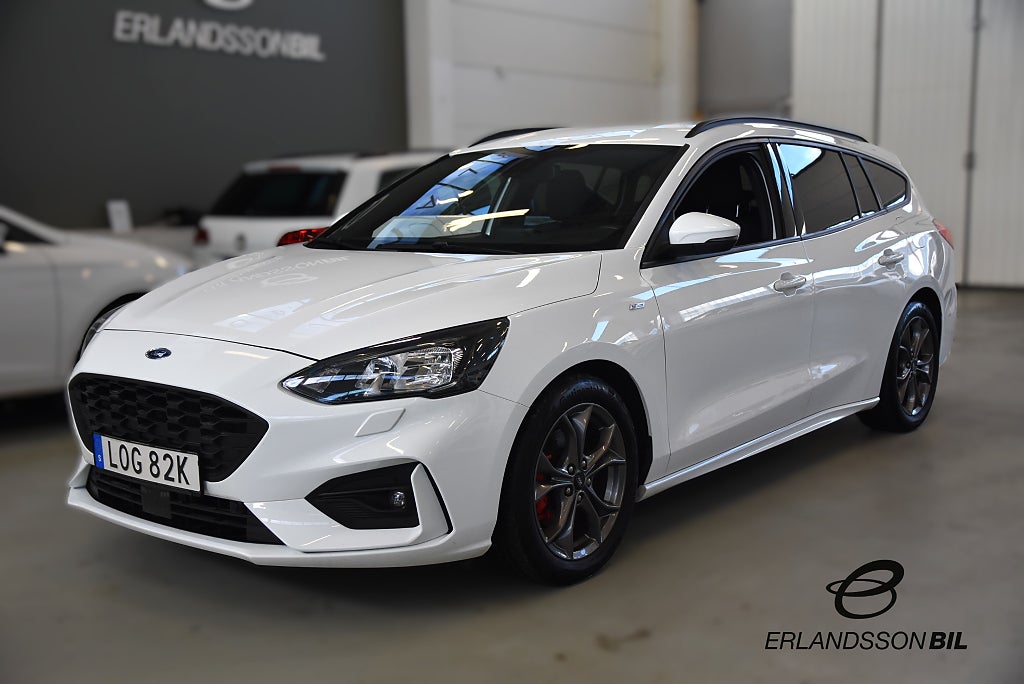 Ford Focus Kombi 1.0 EcoBoost ST-LINE BACKKAMERA NAVI NYSERVAD