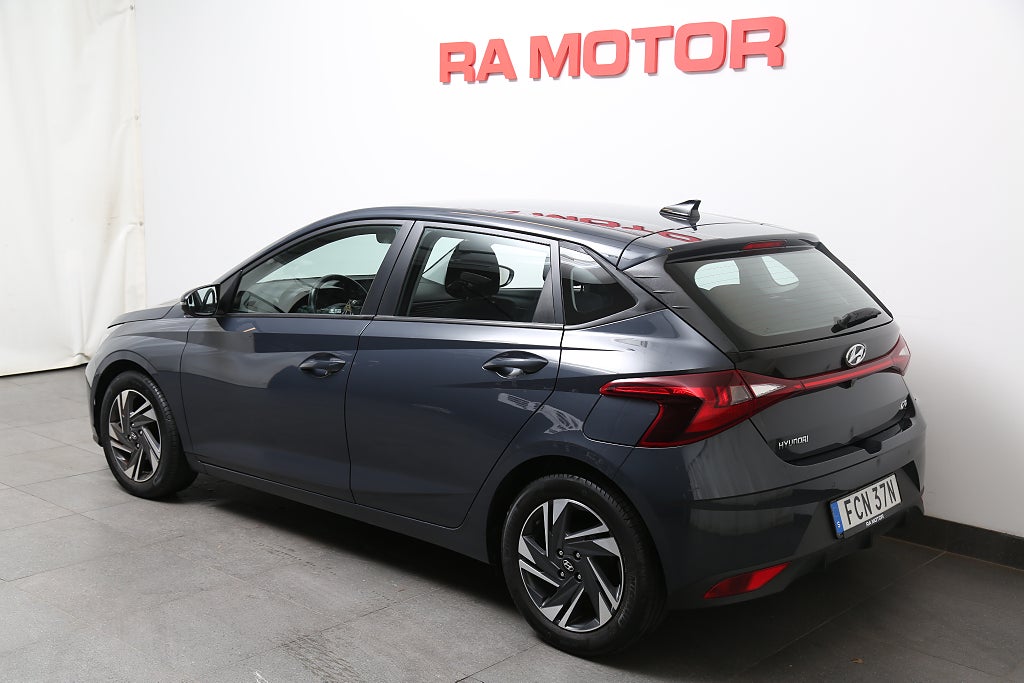 Hyundai i20 1,2 MPi 84hk Essential 5D CarPlay Backkamera 1ägare 2021