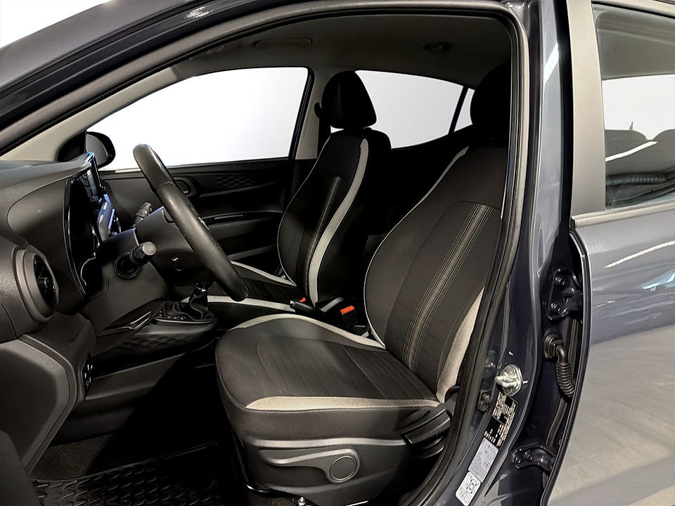 Bild på Hyundai i10 Essential 1.0 blue 67hk Aut - EN ÄGARE, RATTVÄRME