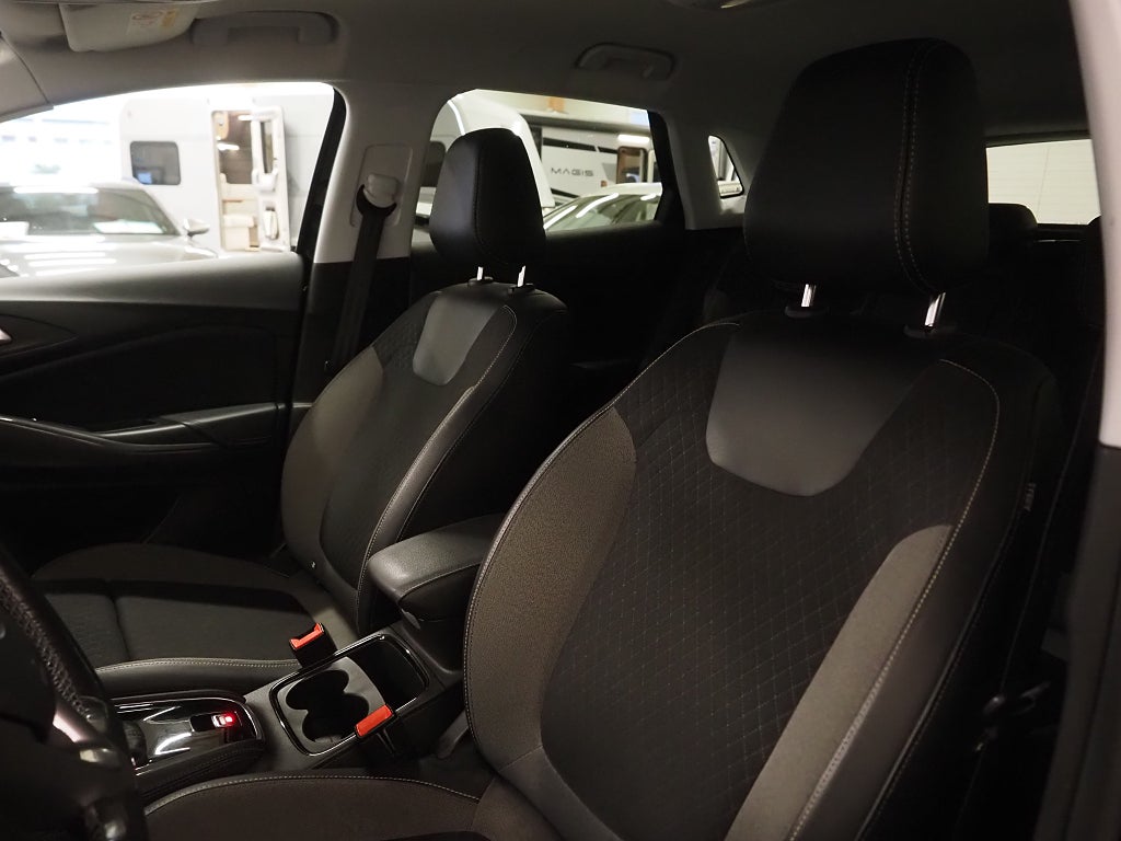 Opel Grandland X 1.2 Turbo 130hk Design Line | Backkamera | 2021