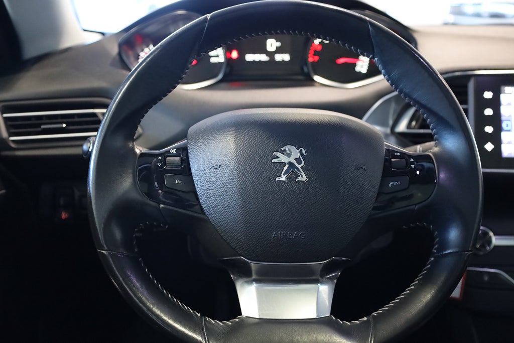 Peugeot 308 1,6 THP 125hk Active 5D Panorama Navi Blåtand