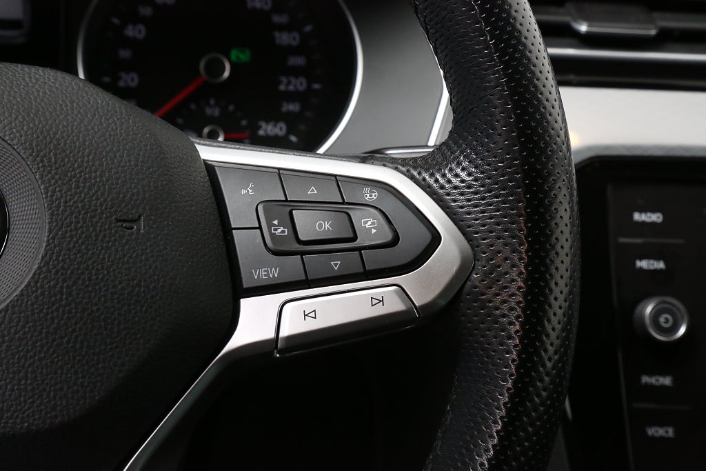 Volkswagen Passat GTE 218hk DSG Sportscombi Navi Kamera Drag 2020