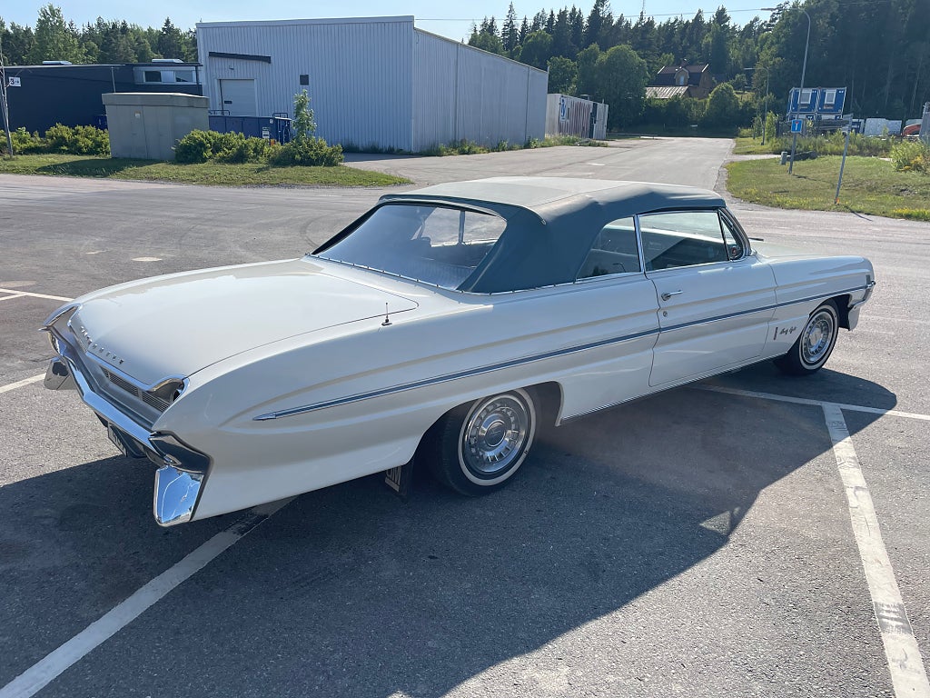 Oldsmobile 98 Classic Ninety-Eight Convertible Coupé 6.5 V8