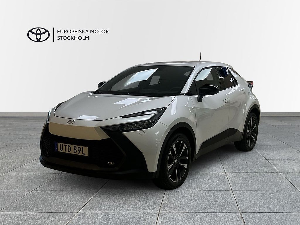 Toyota C-HR 2,0 LADDHYBRID FWD STYLE / V-HJUL / MOMS
