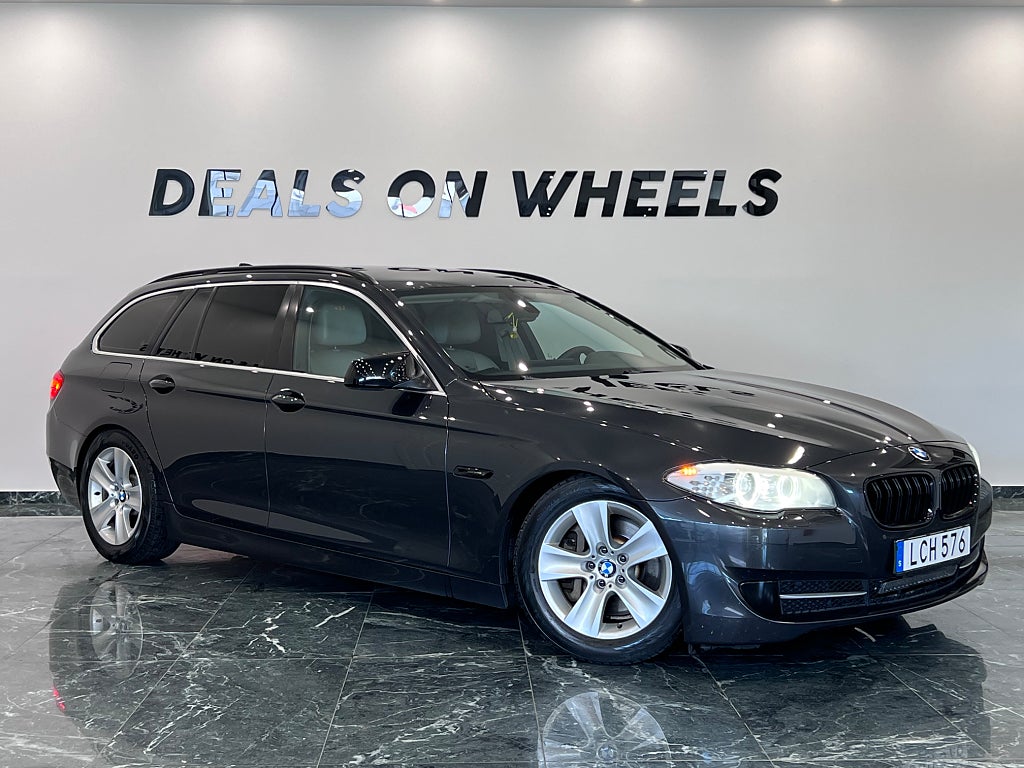 BMW 525D Touring Steptronic Navi//Drag//Carplay//Sport Avgas
