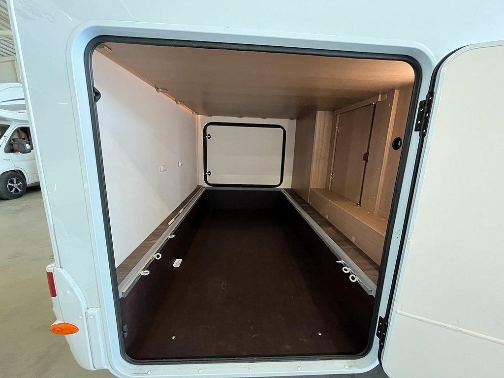 Carado A 464 B-kort / 6 bältade / 6 Sovplatser /4995kr/mån - Carado