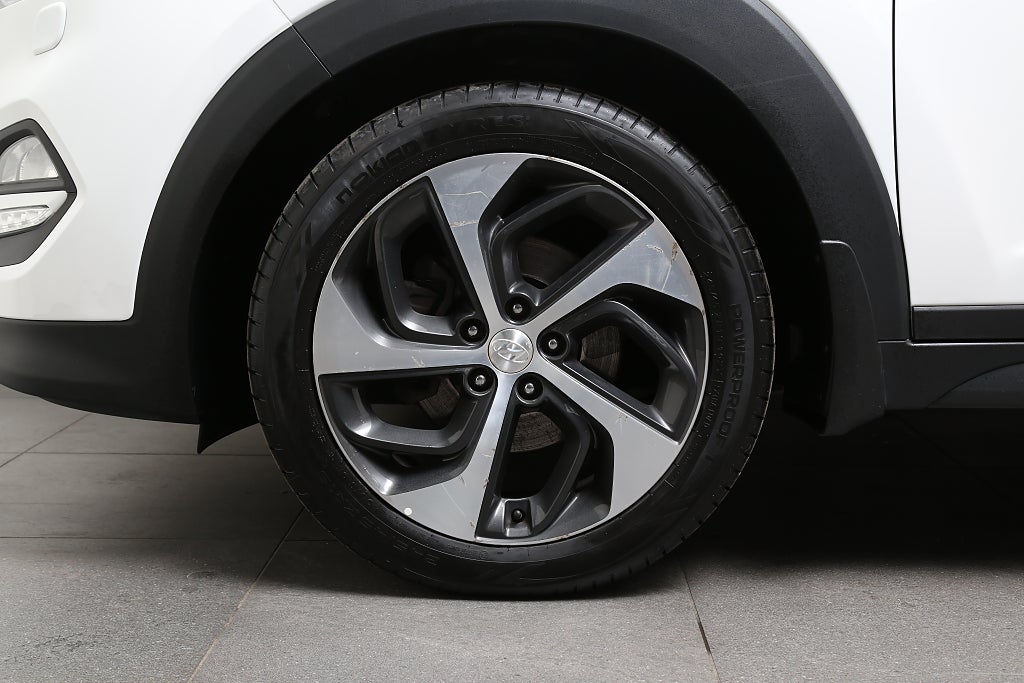 Hyundai Tucson 1,7 CRDi 141hk Move! Aut Navi Kamera 19" Drag 2018