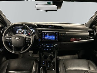 Toyota Hilux Dubbelhytt 2.4 AWD MOMS/Kamera/Drag/D&M-värmare/LEDramp