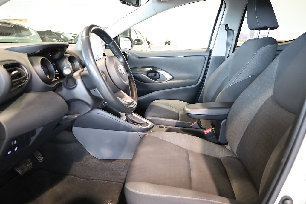 Toyota Yaris 1,5 Hybrid CVT Active Plus Kamera 2021