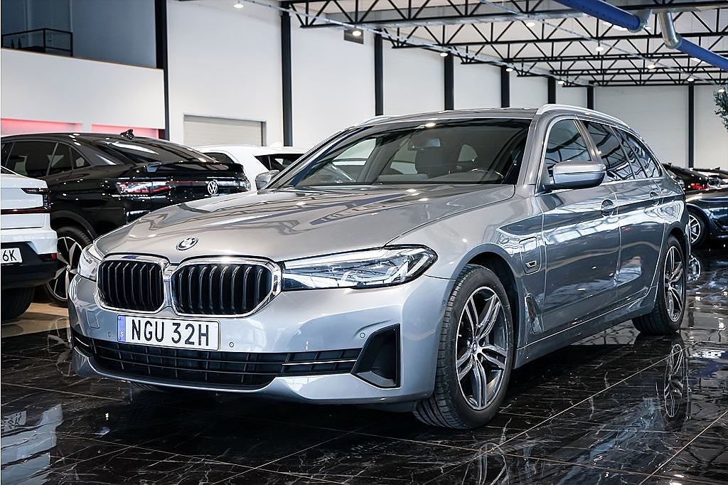 BMW 530 e xDrive Touring Steptronic, 292hk, LED Kamera Drag