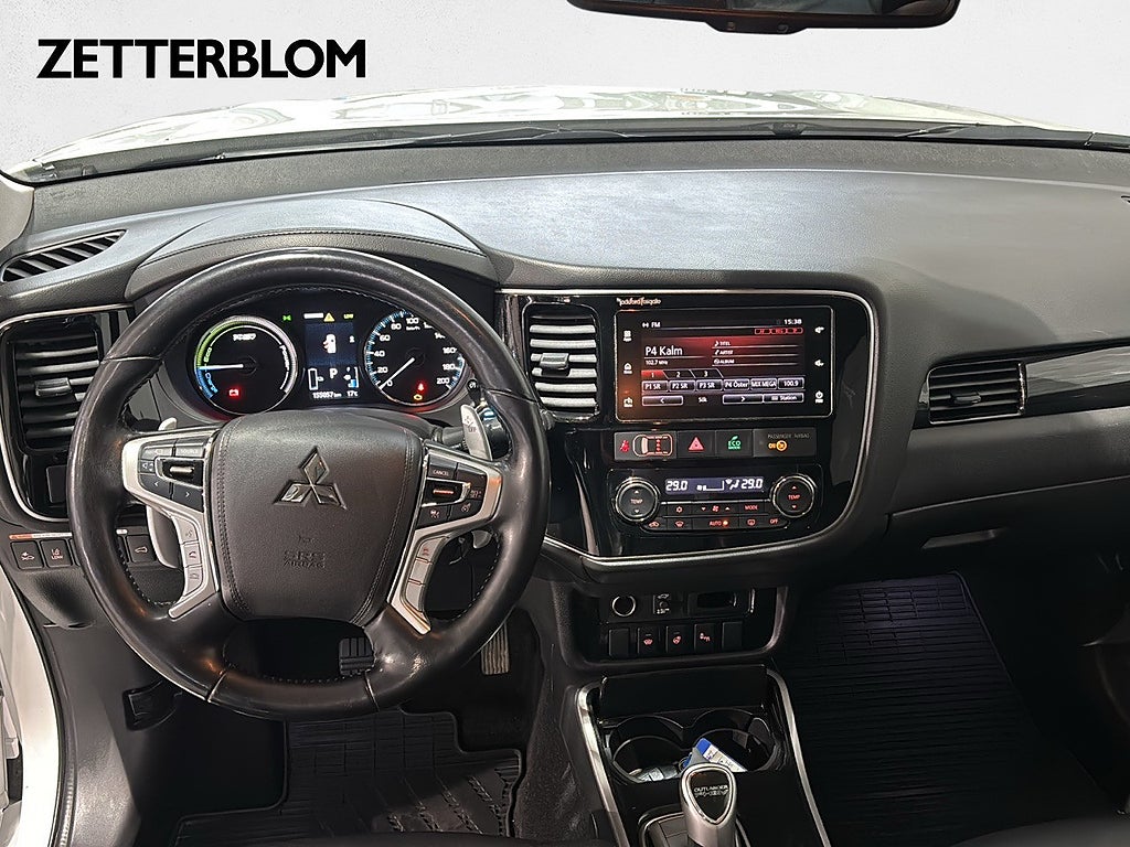 SUV Mitsubishi Outlander 11 av 18