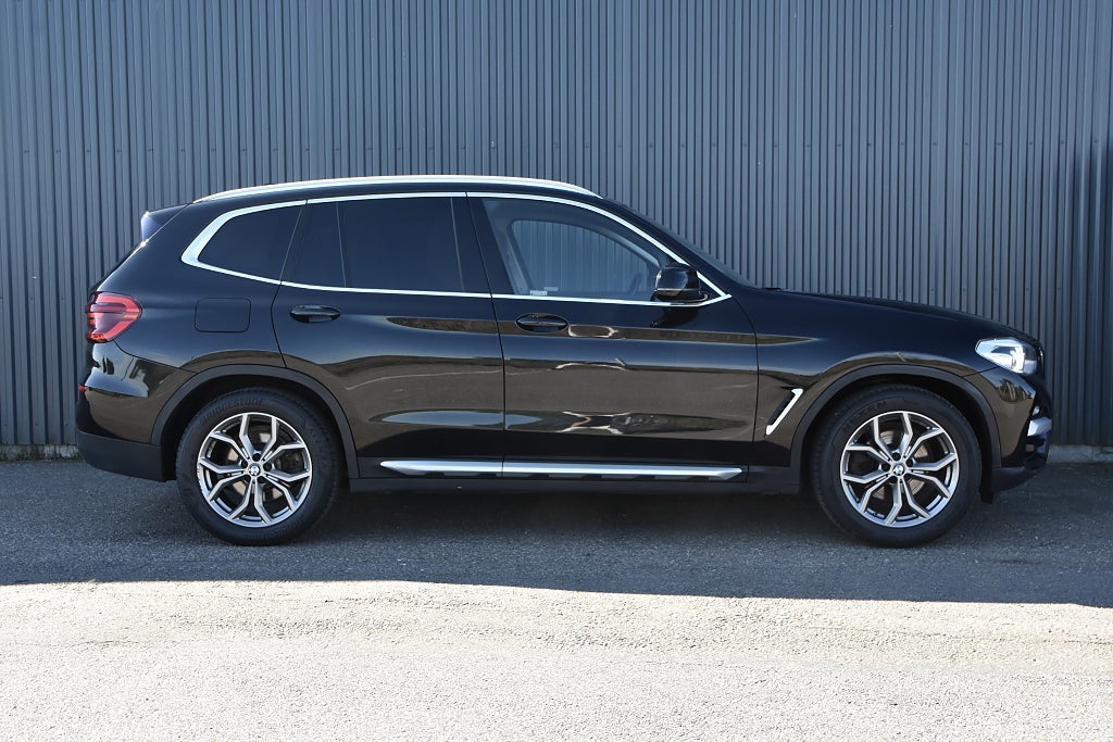 BMW X3 2018 - miniatyr 3