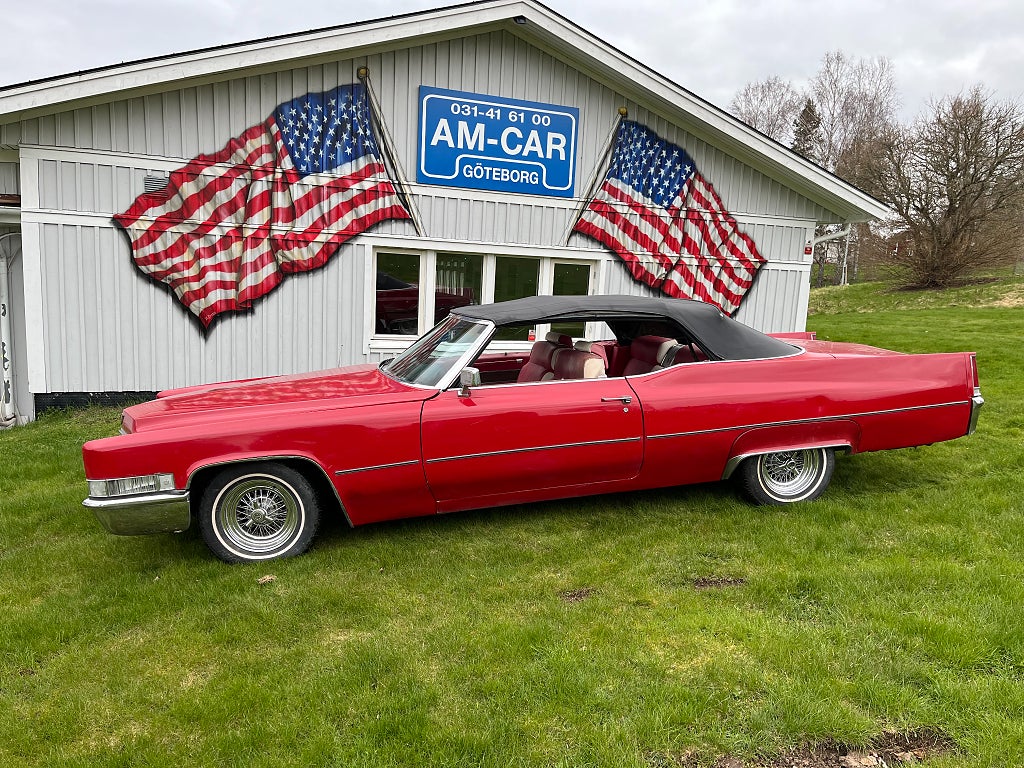 Cadillac De Ville Cab