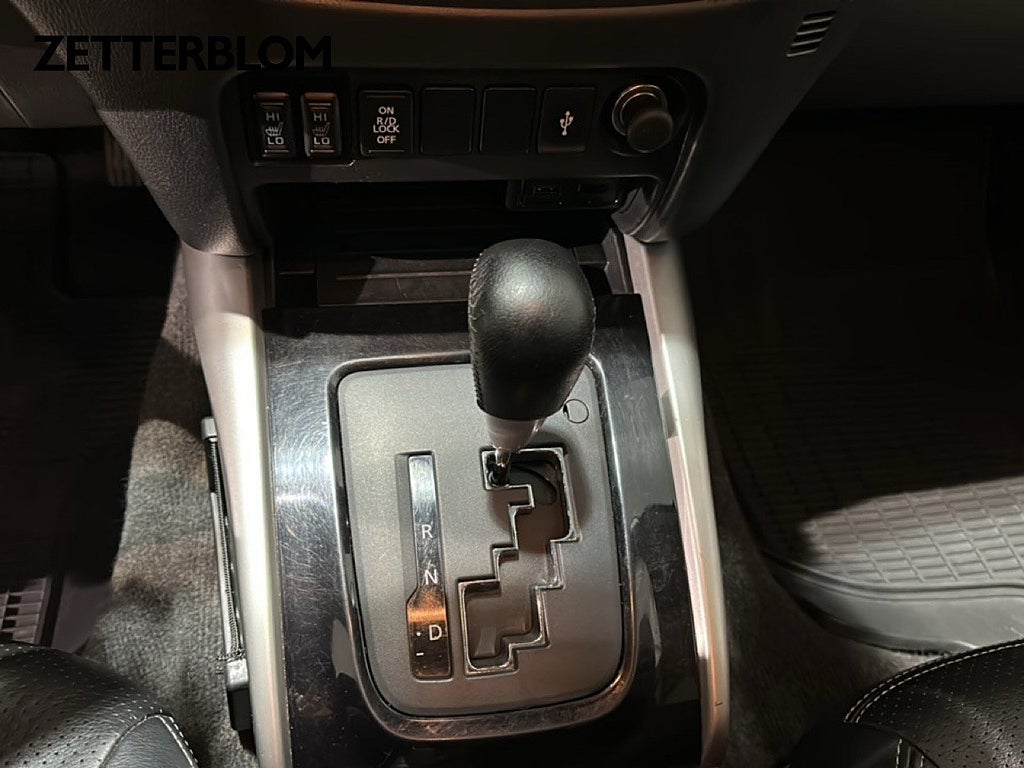 Transportbil - Flak Mitsubishi L200 14 av 17