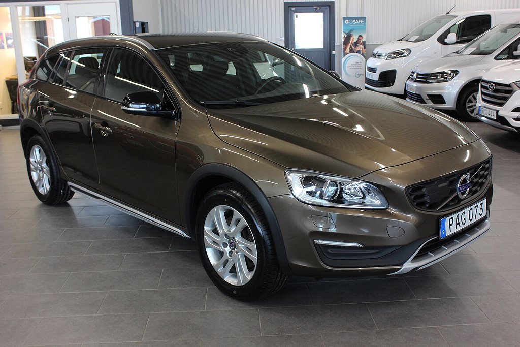 Volvo V60 Cross Country D3 Geartronic Momentum Drag 