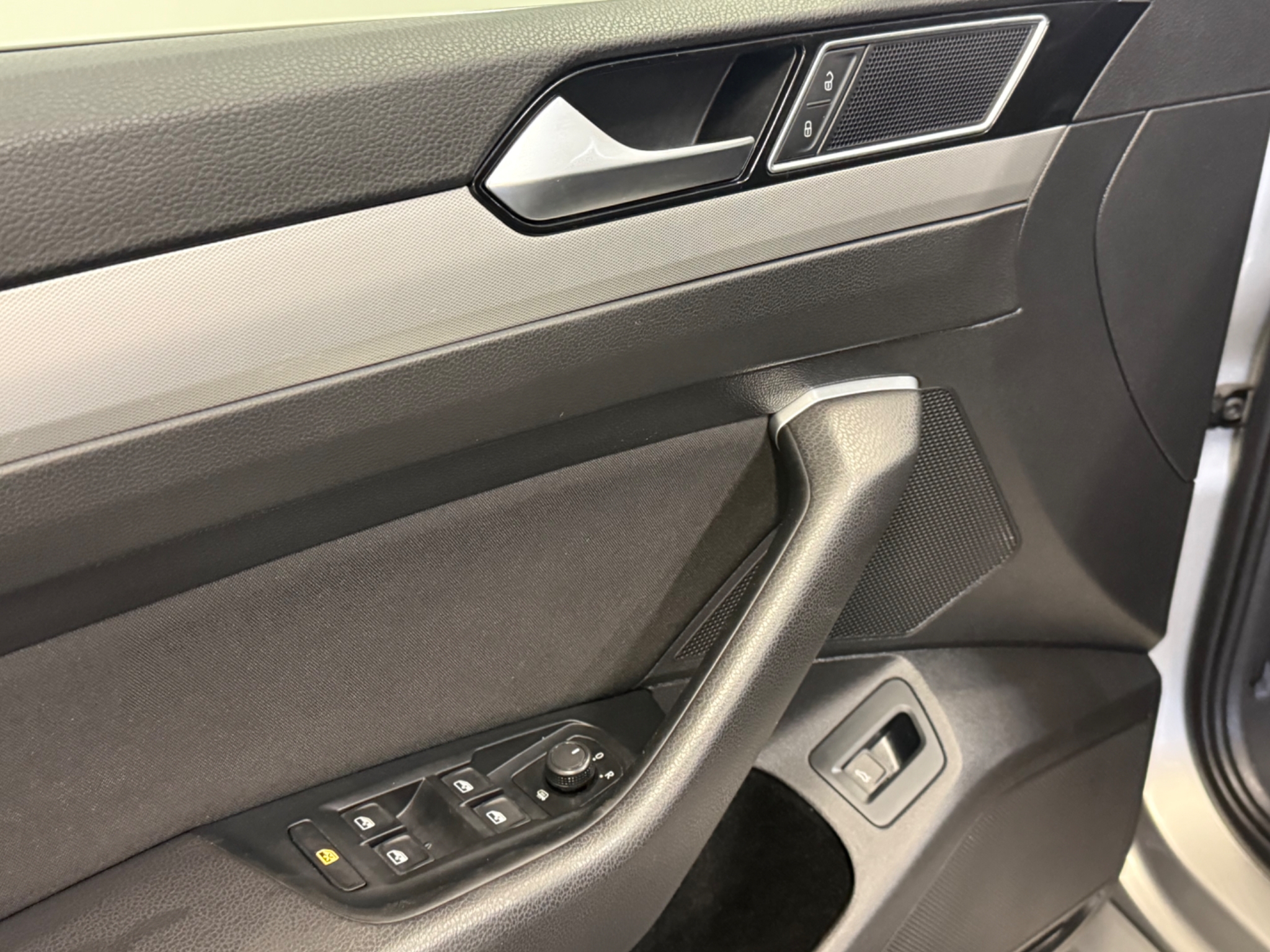 Volkswagen Passat 2016, bild 7/49