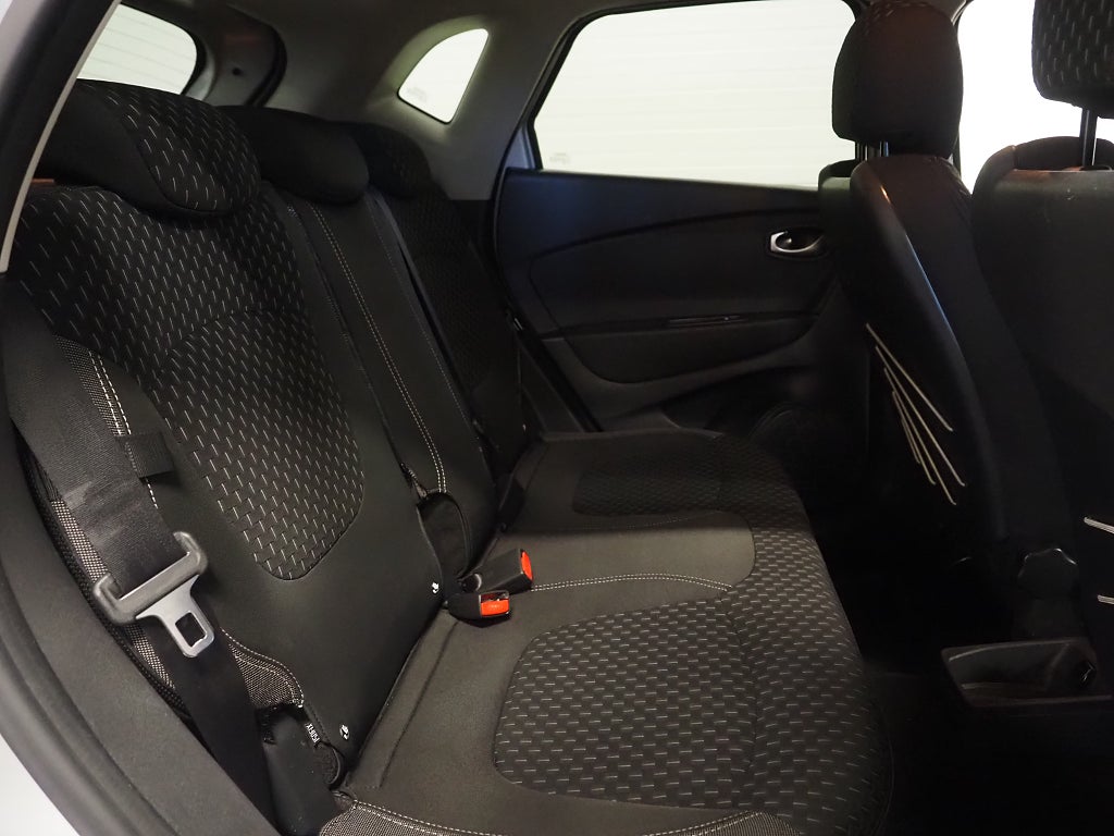 Renault Captur 0.9 TCe 90hk Intens Kamera Navi Parkeringspaket Carplay 2019