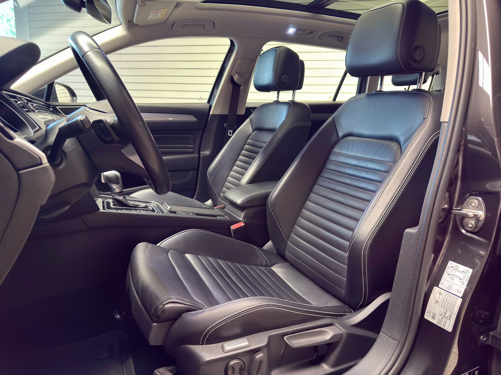 Volkswagen Passat Sportscombi GTE 1.4 TSI 218hk |Drag|Pano|Läderpaket 2020 - miniatyr 13