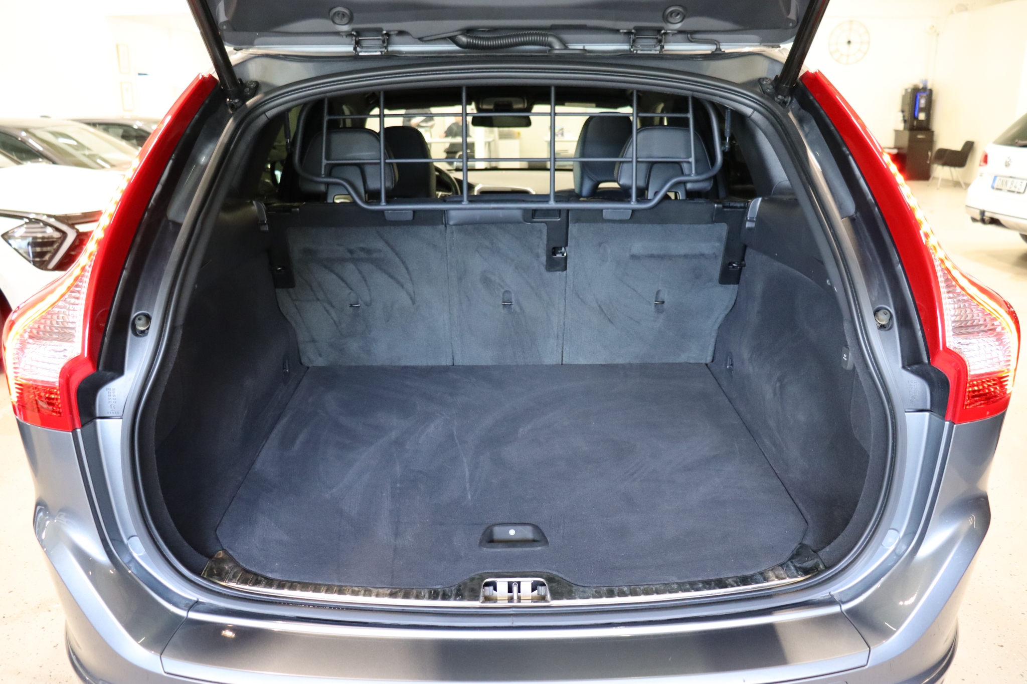 Volvo XC60 2017, kuva 6/59