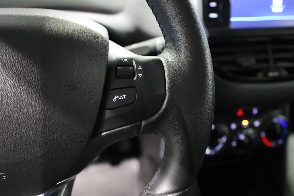 Peugeot 208 1,2 PureTech 82hk 5D Blåtand K-rems bytt 2018