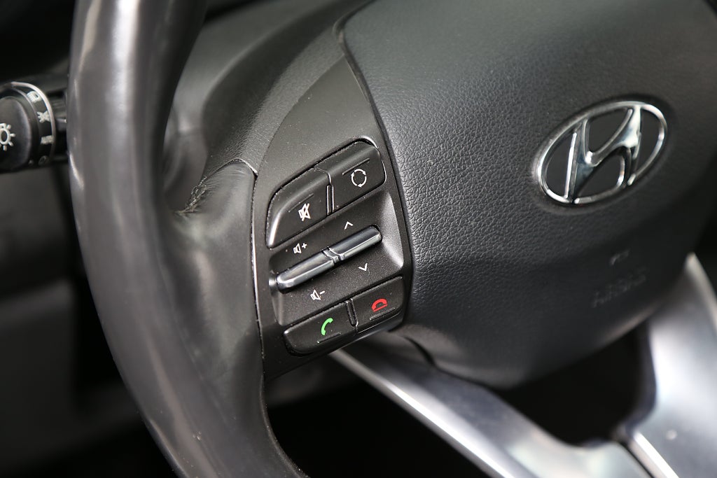 Hyundai i30 1,6 CRDi 110hk Comfort Eco Kombi 1ägare Motorv Drag 2018