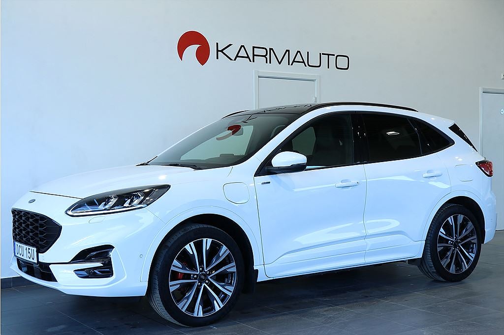 Ford Kuga PHEV ST-Line X E-CVT 225hk Kamera HUD Pano Drag Navi