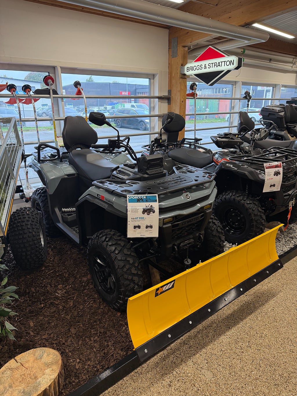 CFMOTO C4 L T3b Nyhet i butik! *Räntefritt* Plogkampanj