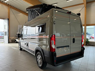 Husbil-halvintegrerad Robeta Kronos 180HK AUT Stor soffa bak! Långbädd & Popup-tak 28 av 29